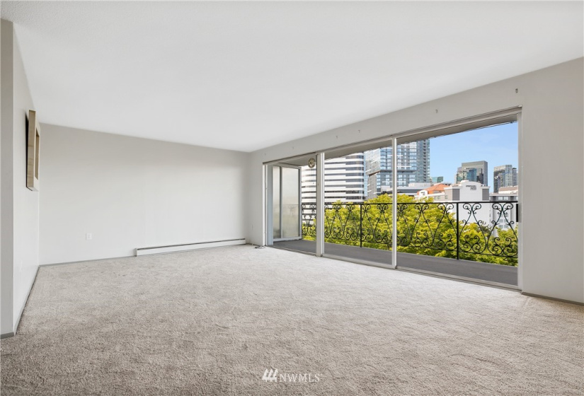 1740 Melrose, Seattle, Washington 98122, 2 Bedrooms Bedrooms, ,1 BathroomBathrooms,Residential,For Sale,Maison Ville,Melrose,NWM1869032
