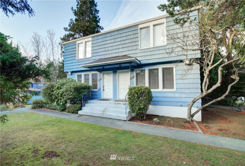 1517 1521 1525 44th, Seattle, Washington 98116, ,Residential Income,For Sale,1521 1525 44th,NWM1868142