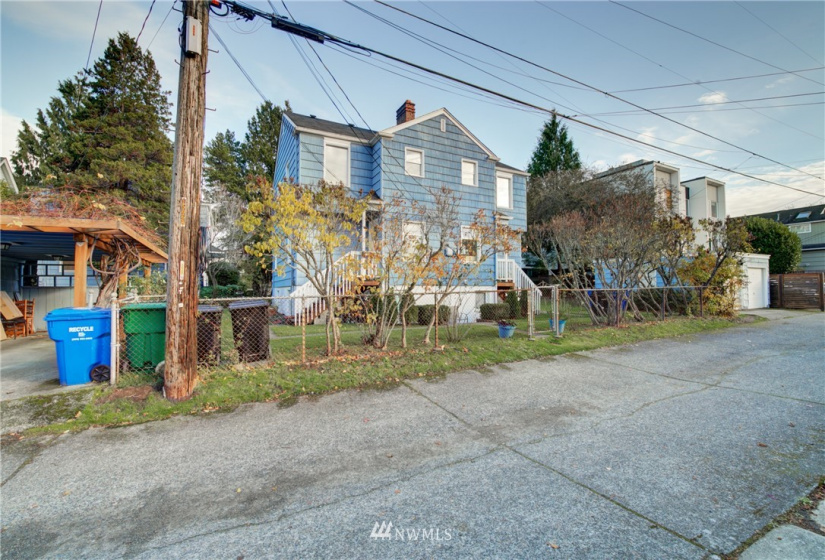 1517 1521 1525 44th, Seattle, Washington 98116, ,Residential Income,For Sale,1521 1525 44th,NWM1868142