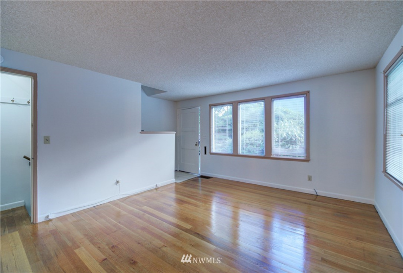 1517 1521 1525 44th, Seattle, Washington 98116, ,Residential Income,For Sale,1521 1525 44th,NWM1868142