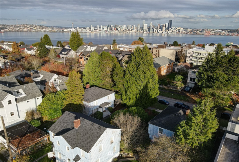 1517 1521 1525 44th, Seattle, Washington 98116, ,Residential Income,For Sale,1521 1525 44th,NWM1868142