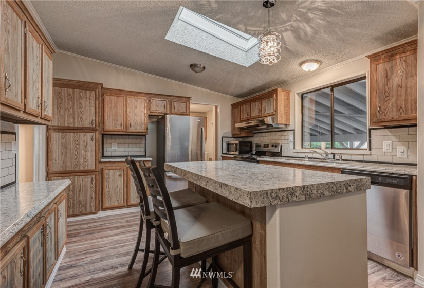 5810 Fleming, Everett, Washington 98203, 2 Bedrooms Bedrooms, ,2 BathroomsBathrooms,Manufactured In Park,For Sale,Fleming,NWM1868808