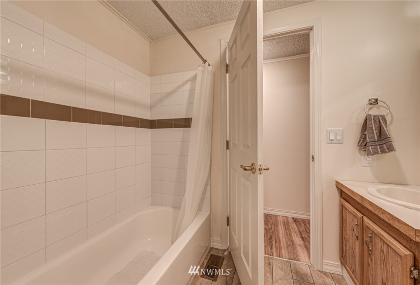5810 Fleming, Everett, Washington 98203, 2 Bedrooms Bedrooms, ,2 BathroomsBathrooms,Manufactured In Park,For Sale,Fleming,NWM1868808