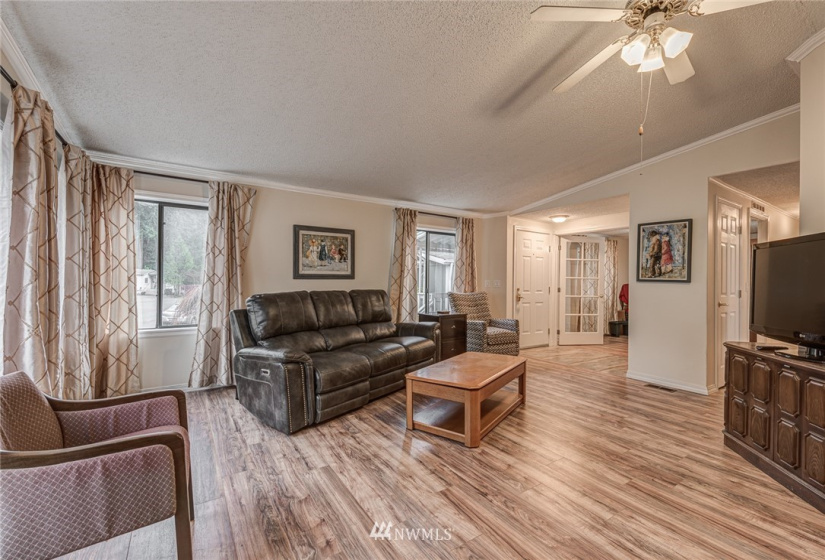 5810 Fleming, Everett, Washington 98203, 2 Bedrooms Bedrooms, ,2 BathroomsBathrooms,Manufactured In Park,For Sale,Fleming,NWM1868808