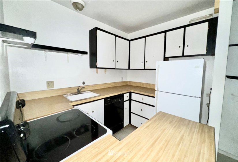 13772 60th St, Redmond, Washington 98052, 1 Bedroom Bedrooms, ,1 BathroomBathrooms,Residential,For Sale,Sixty-01,60th St,NWM1868943