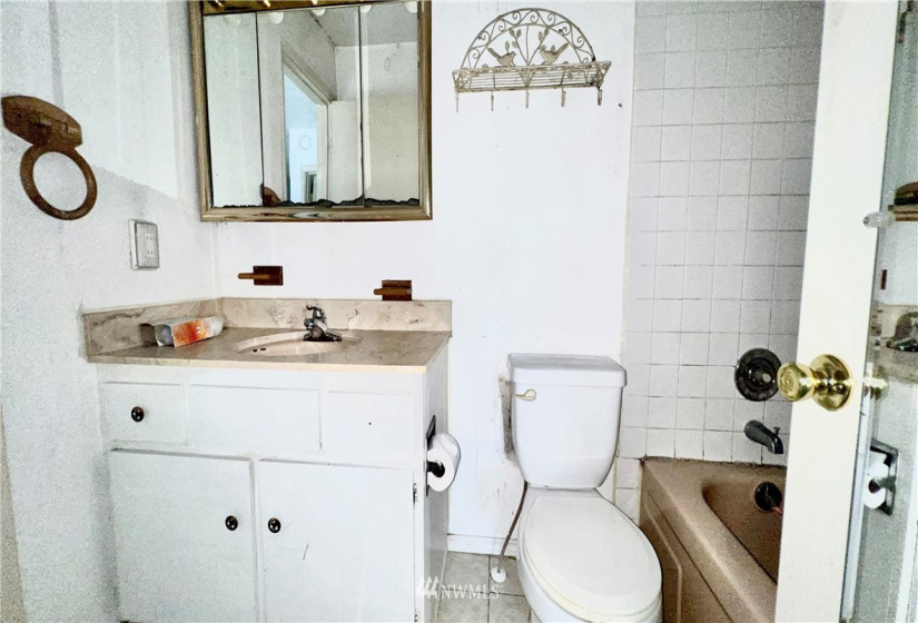 13772 60th St, Redmond, Washington 98052, 1 Bedroom Bedrooms, ,1 BathroomBathrooms,Residential,For Sale,Sixty-01,60th St,NWM1868943