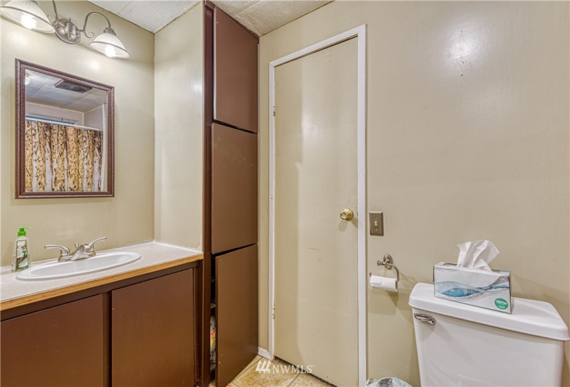 344 Tahuyeh, Bremerton, Washington 98312, 3 Bedrooms Bedrooms, ,2 BathroomsBathrooms,Manufactured In Park,For Sale,Tahuyeh,NWM1868350