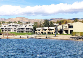 1 Lakeside 716-L, Manson, Washington 98831, 2 Bedrooms Bedrooms, ,2 BathroomsBathrooms,Residential,For Sale,Lakeside,Lakeside 716-L,NWM1868986