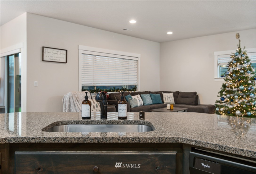 123 Zephyr, Silverlake, Washington 98645, 3 Bedrooms Bedrooms, ,2 BathroomsBathrooms,Residential,For Sale,1,Zephyr,NWM1869082