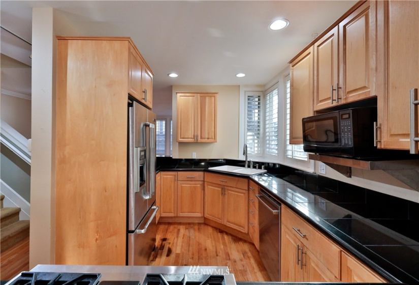 1007 5th, Seattle, Washington 98109, 3 Bedrooms Bedrooms, ,2 BathroomsBathrooms,Residential,For Sale,5th,NWM1868273