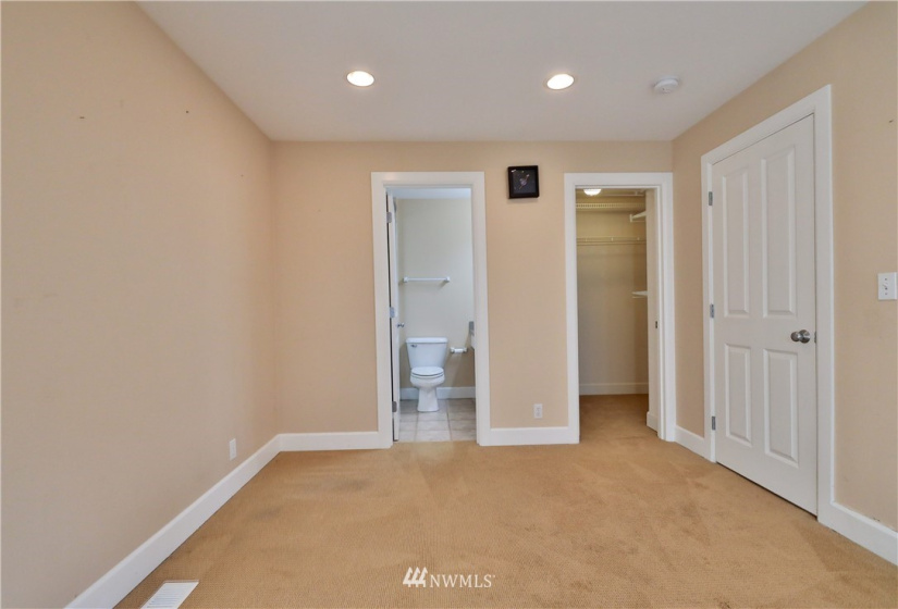 1007 5th, Seattle, Washington 98109, 3 Bedrooms Bedrooms, ,2 BathroomsBathrooms,Residential,For Sale,5th,NWM1868273