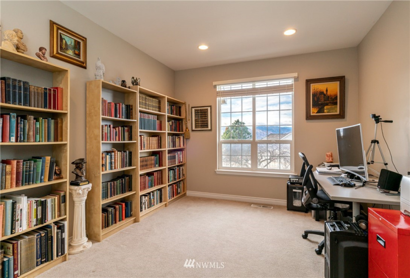 2324 Fancher Heights, East Wenatchee, Washington 98802, 7 Bedrooms Bedrooms, ,4 BathroomsBathrooms,Residential,For Sale,Fancher Heights 2,Fancher Heights,NWM1869449