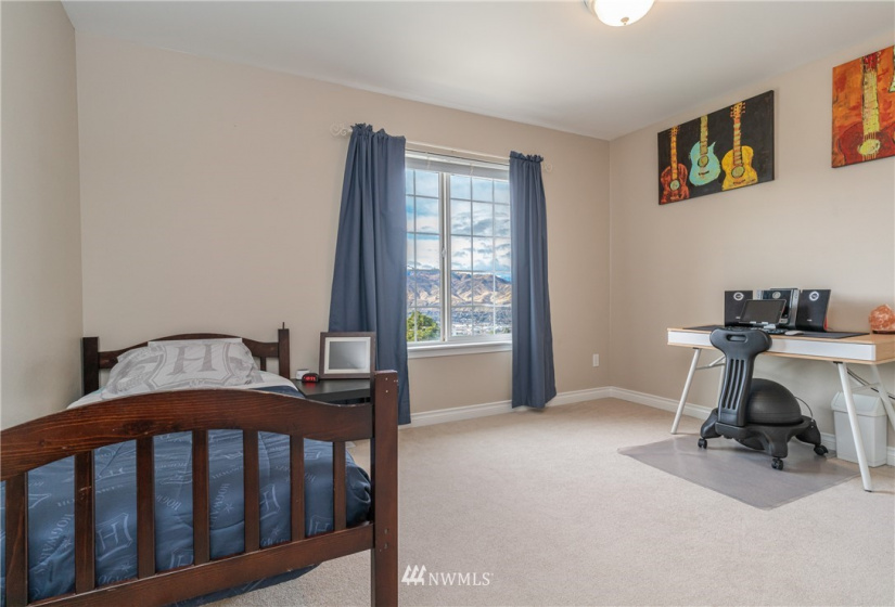 2324 Fancher Heights, East Wenatchee, Washington 98802, 7 Bedrooms Bedrooms, ,4 BathroomsBathrooms,Residential,For Sale,Fancher Heights 2,Fancher Heights,NWM1869449