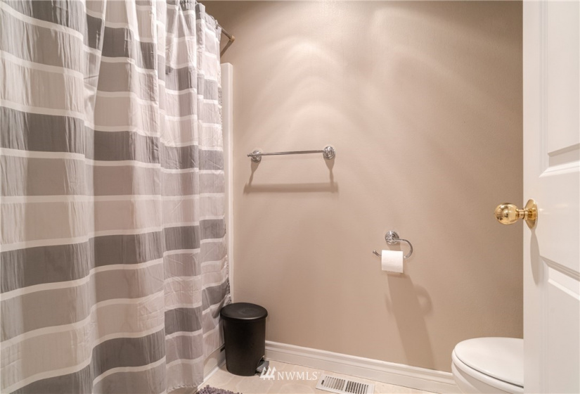 2324 Fancher Heights, East Wenatchee, Washington 98802, 7 Bedrooms Bedrooms, ,4 BathroomsBathrooms,Residential,For Sale,Fancher Heights 2,Fancher Heights,NWM1869449