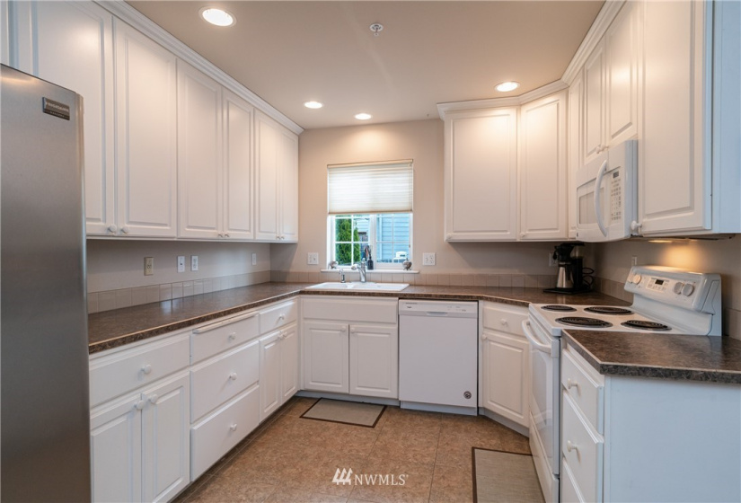 2324 Fancher Heights, East Wenatchee, Washington 98802, 7 Bedrooms Bedrooms, ,4 BathroomsBathrooms,Residential,For Sale,Fancher Heights 2,Fancher Heights,NWM1869449