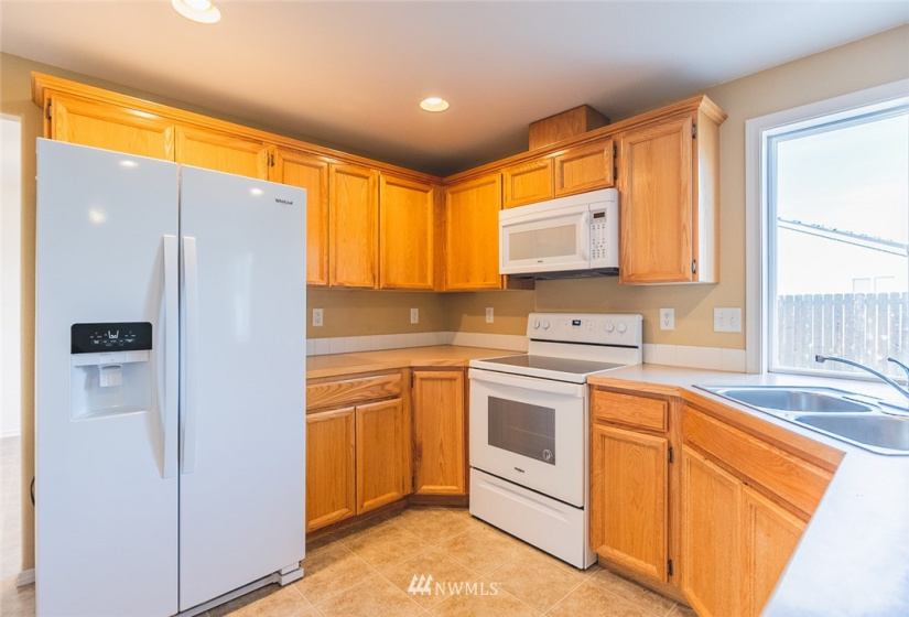 458 Trout, Moses Lake, Washington 98837, 4 Bedrooms Bedrooms, ,2 BathroomsBathrooms,Residential,For Sale,Trout,NWM1866981