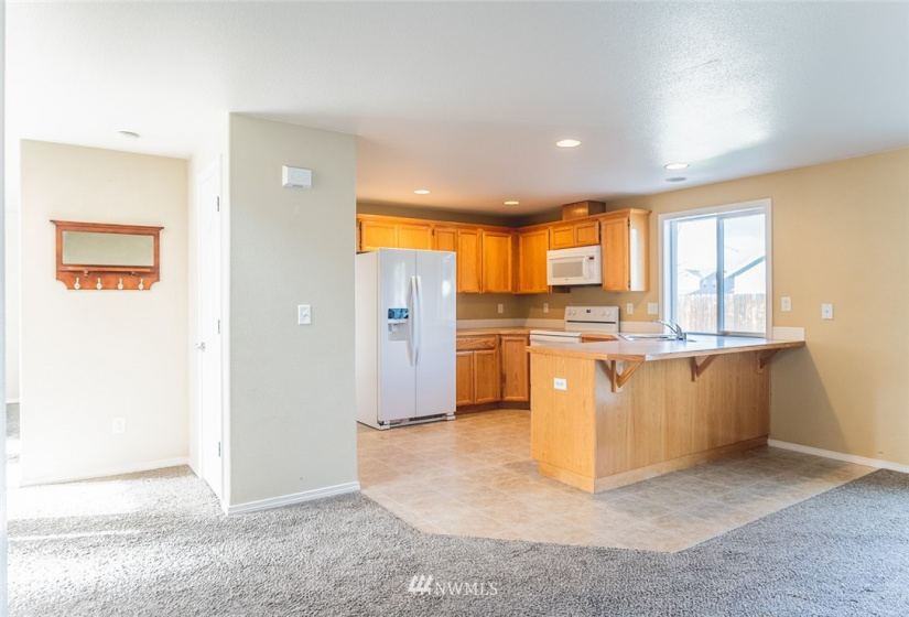 458 Trout, Moses Lake, Washington 98837, 4 Bedrooms Bedrooms, ,2 BathroomsBathrooms,Residential,For Sale,Trout,NWM1866981