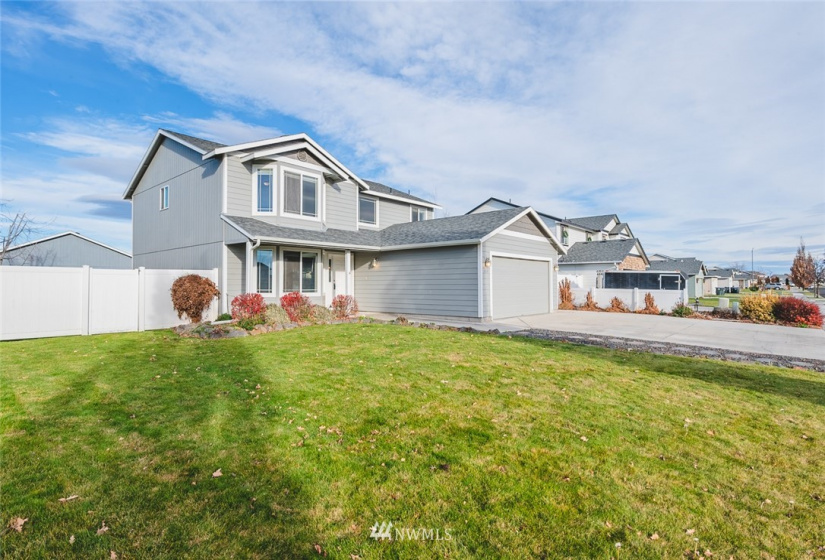458 Trout, Moses Lake, Washington 98837, 4 Bedrooms Bedrooms, ,2 BathroomsBathrooms,Residential,For Sale,Trout,NWM1866981