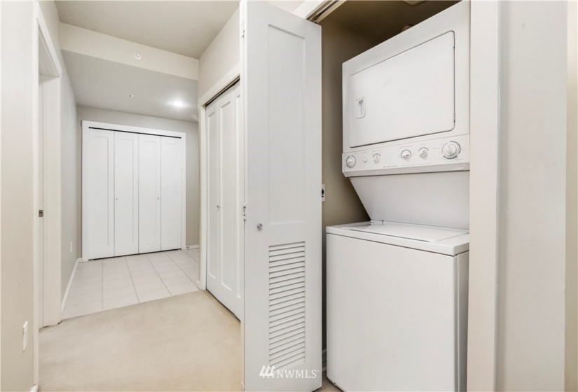 76 Cedar, Seattle, Washington 98121, 1 Bedroom Bedrooms, ,1 BathroomBathrooms,Residential,For Sale,The Parc Belltown,Cedar,NWM1868898