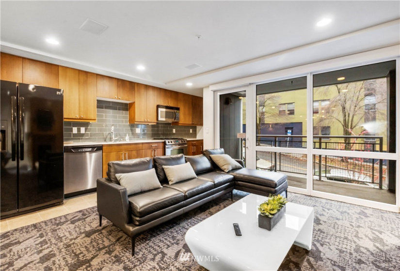 76 Cedar, Seattle, Washington 98121, 1 Bedroom Bedrooms, ,1 BathroomBathrooms,Residential,For Sale,The Parc Belltown,Cedar,NWM1868898