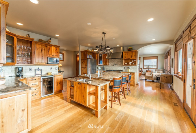 103 American Way, Manson, Washington 98831, 3 Bedrooms Bedrooms, ,2 BathroomsBathrooms,Residential,For Sale,American Way,NWM1869545