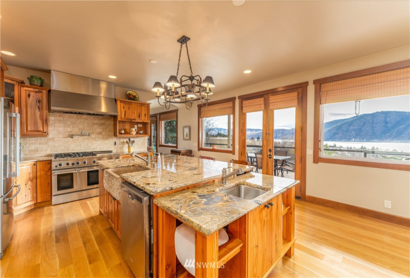 103 American Way, Manson, Washington 98831, 3 Bedrooms Bedrooms, ,2 BathroomsBathrooms,Residential,For Sale,American Way,NWM1869545