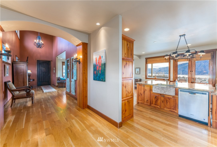 103 American Way, Manson, Washington 98831, 3 Bedrooms Bedrooms, ,2 BathroomsBathrooms,Residential,For Sale,American Way,NWM1869545