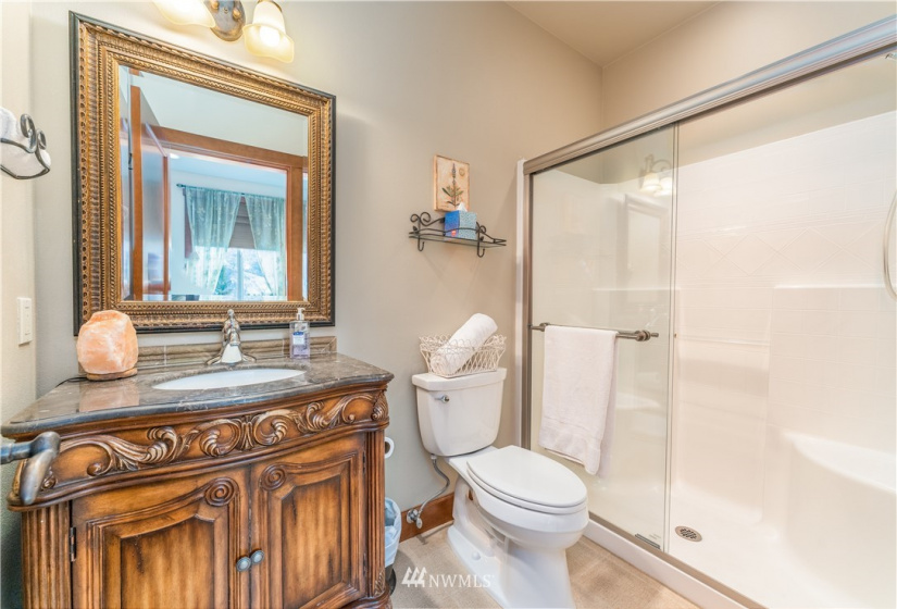 103 American Way, Manson, Washington 98831, 3 Bedrooms Bedrooms, ,2 BathroomsBathrooms,Residential,For Sale,American Way,NWM1869545