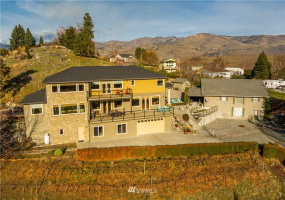 103 American Way, Manson, Washington 98831, 3 Bedrooms Bedrooms, ,2 BathroomsBathrooms,Residential,For Sale,American Way,NWM1869545