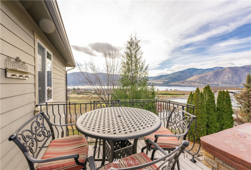 103 American Way, Manson, Washington 98831, 3 Bedrooms Bedrooms, ,2 BathroomsBathrooms,Residential,For Sale,American Way,NWM1869545