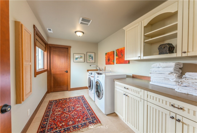 103 American Way, Manson, Washington 98831, 3 Bedrooms Bedrooms, ,2 BathroomsBathrooms,Residential,For Sale,American Way,NWM1869545