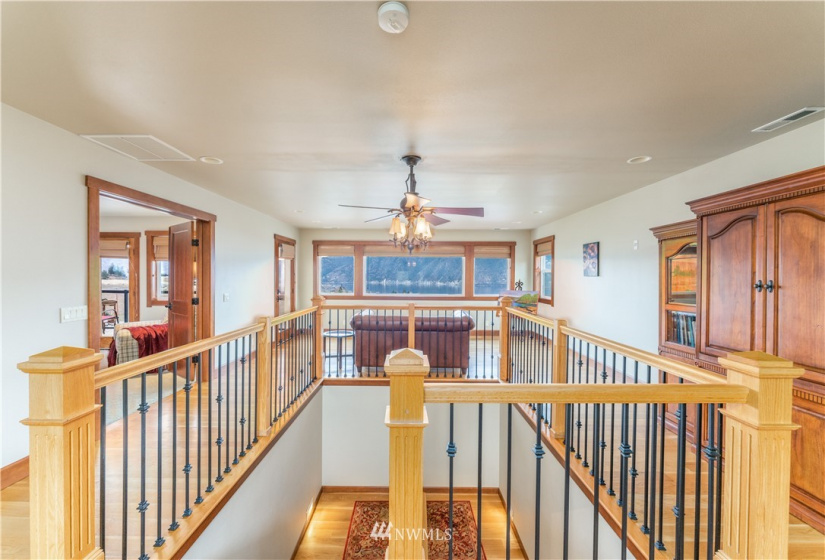 103 American Way, Manson, Washington 98831, 3 Bedrooms Bedrooms, ,2 BathroomsBathrooms,Residential,For Sale,American Way,NWM1869545