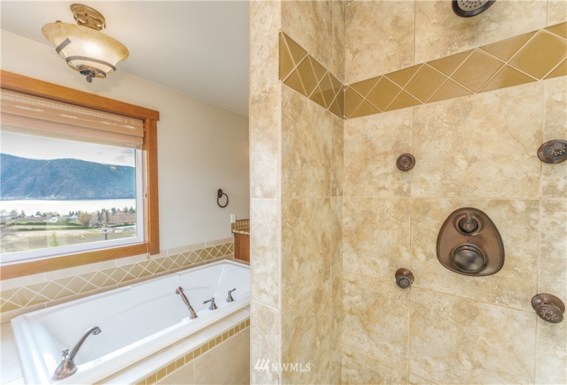 103 American Way, Manson, Washington 98831, 3 Bedrooms Bedrooms, ,2 BathroomsBathrooms,Residential,For Sale,American Way,NWM1869545
