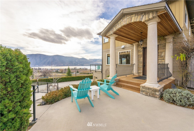 103 American Way, Manson, Washington 98831, 3 Bedrooms Bedrooms, ,2 BathroomsBathrooms,Residential,For Sale,American Way,NWM1869545