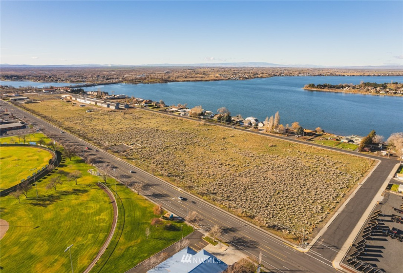 2308 Broadway, Moses Lake, Washington 98837, ,Land,For Sale,Broadway,NWM1869559