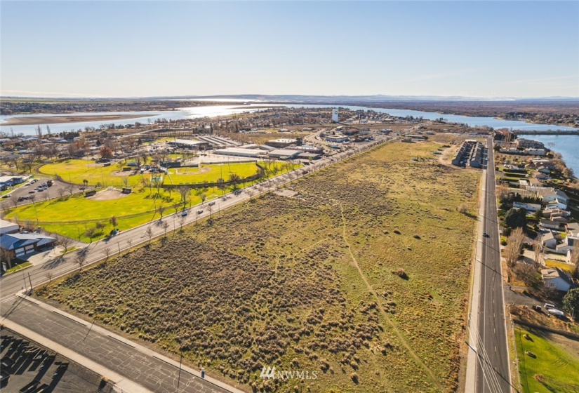 2308 Broadway, Moses Lake, Washington 98837, ,Land,For Sale,Broadway,NWM1869559