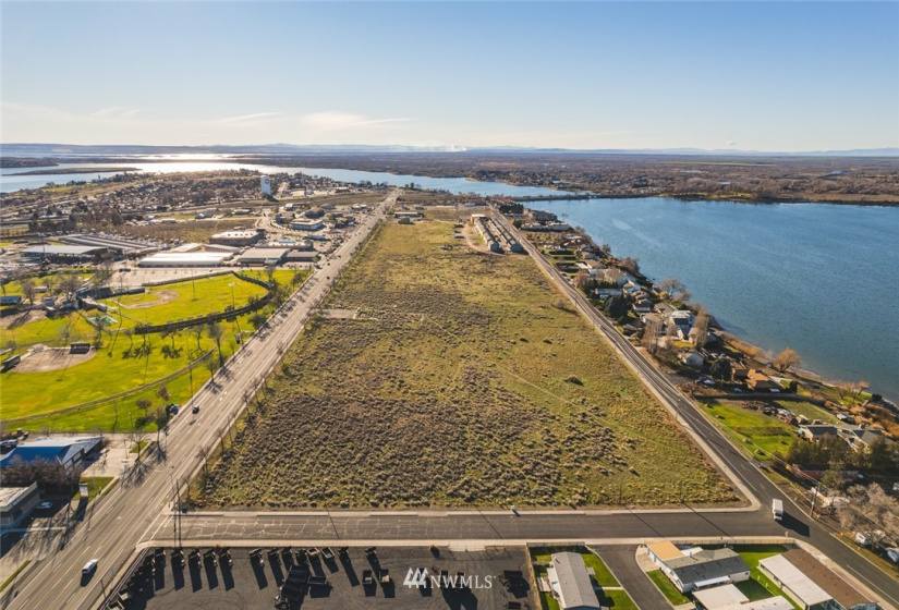 2308 Broadway, Moses Lake, Washington 98837, ,Land,For Sale,Broadway,NWM1869559