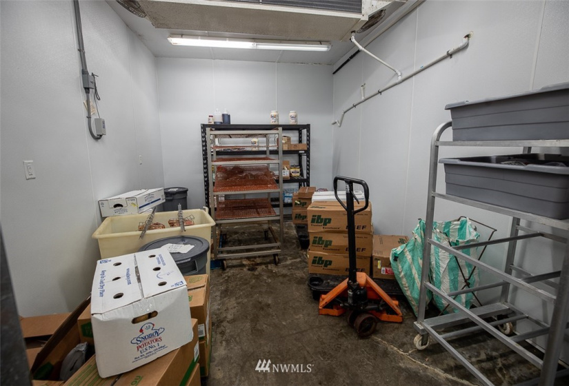 38 Tonasket Shop, Tonasket, Washington 98855, ,Commercial Sale,For Sale,Tonasket Shop,NWM1869066