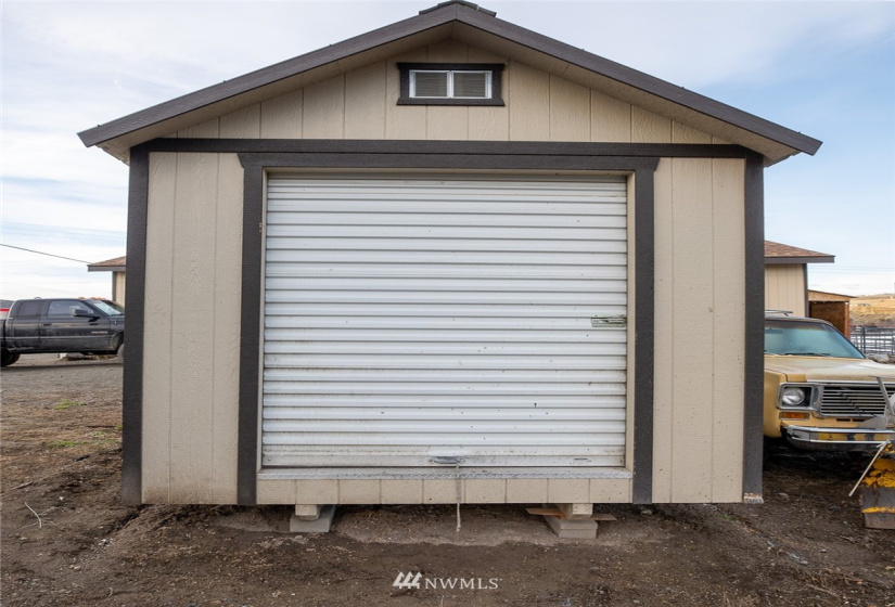 38 Tonasket Shop, Tonasket, Washington 98855, ,Commercial Sale,For Sale,Tonasket Shop,NWM1869066