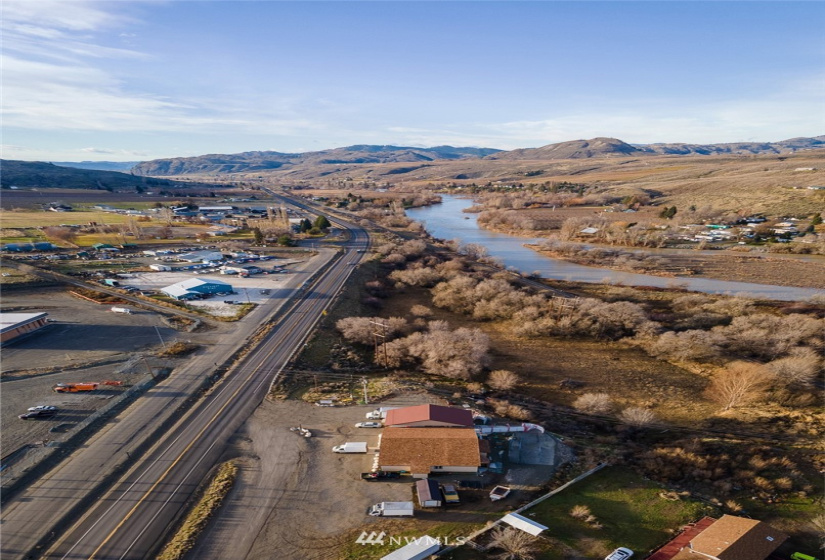 38 Tonasket Shop, Tonasket, Washington 98855, ,Commercial Sale,For Sale,Tonasket Shop,NWM1869066