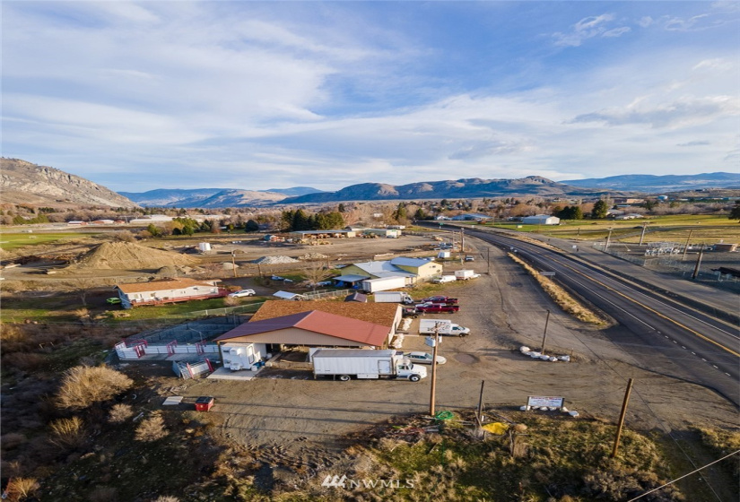38 Tonasket Shop, Tonasket, Washington 98855, ,Commercial Sale,For Sale,Tonasket Shop,NWM1869066