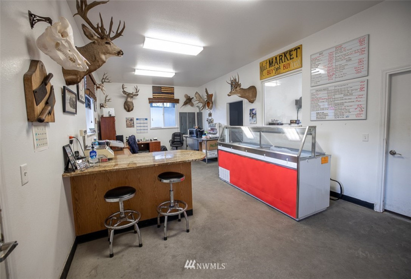 38 Tonasket Shop, Tonasket, Washington 98855, ,Commercial Sale,For Sale,Tonasket Shop,NWM1869066
