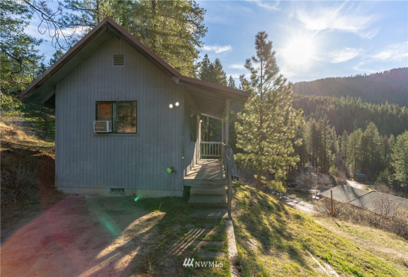3955 Camas Creek Road, Peshastin, Washington 98847, 3 Bedrooms Bedrooms, ,1 BathroomBathrooms,Residential,For Sale,Camas Creek Road,NWM1869658