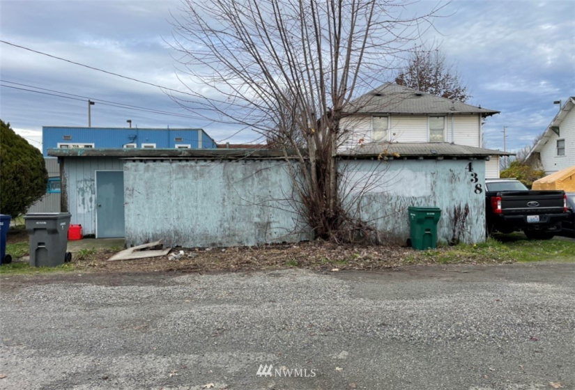 438 Main, Auburn, Washington 98001, 5 Bedrooms Bedrooms, ,1 BathroomBathrooms,Residential,For Sale,Main,NWM1869444