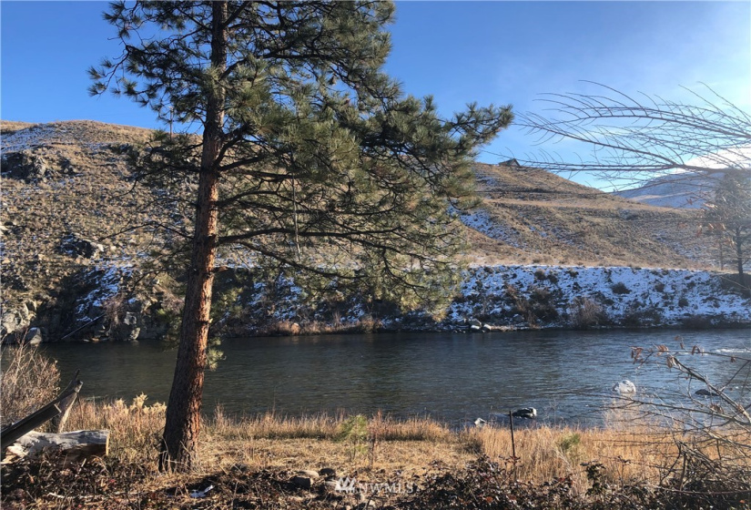 987 B Highway 153, Methow, Washington 98834, ,Land,For Sale,LR Bolinger Plat No 1,Highway 153,NWM1869602