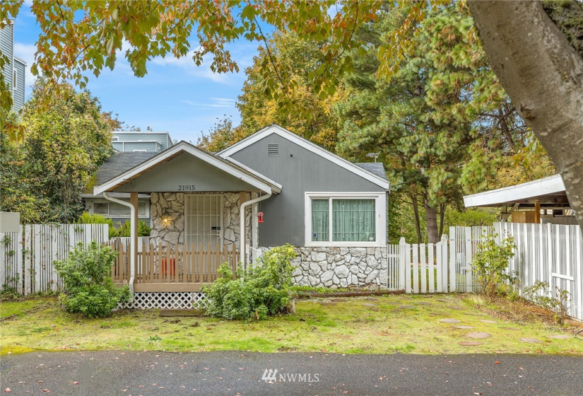 21915 7th, Des Moines, Washington 98198, 3 Bedrooms Bedrooms, ,1 BathroomBathrooms,Residential,For Sale,7th,NWM1869821