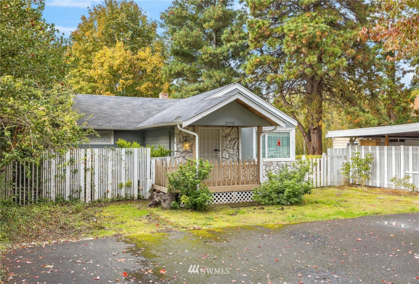21915 7th, Des Moines, Washington 98198, 3 Bedrooms Bedrooms, ,1 BathroomBathrooms,Residential,For Sale,7th,NWM1869821