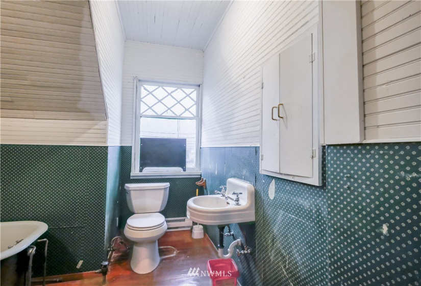 403 3rd, Shelton, Washington 98584, 4 Bedrooms Bedrooms, ,2 BathroomsBathrooms,Residential,For Sale,3rd,NWM1869476