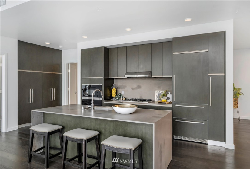 1808 Minor, Seattle, Washington 98101, 2 Bedrooms Bedrooms, ,2 BathroomsBathrooms,Residential,For Sale,Nexus,Minor,NWM1867358