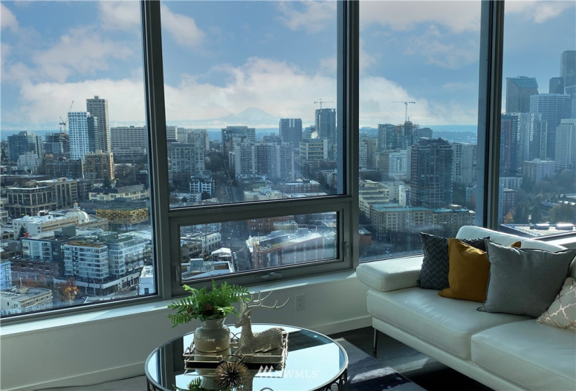 1808 Minor, Seattle, Washington 98101, 2 Bedrooms Bedrooms, ,2 BathroomsBathrooms,Residential,For Sale,Nexus,Minor,NWM1867358